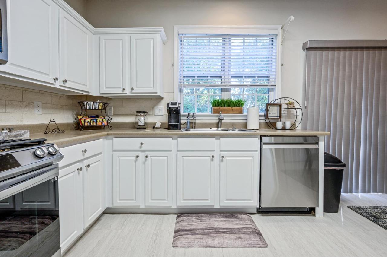 Enjoy This Amazing Home With Porch & Grill Near Dt Γούντστοκ Εξωτερικό φωτογραφία
