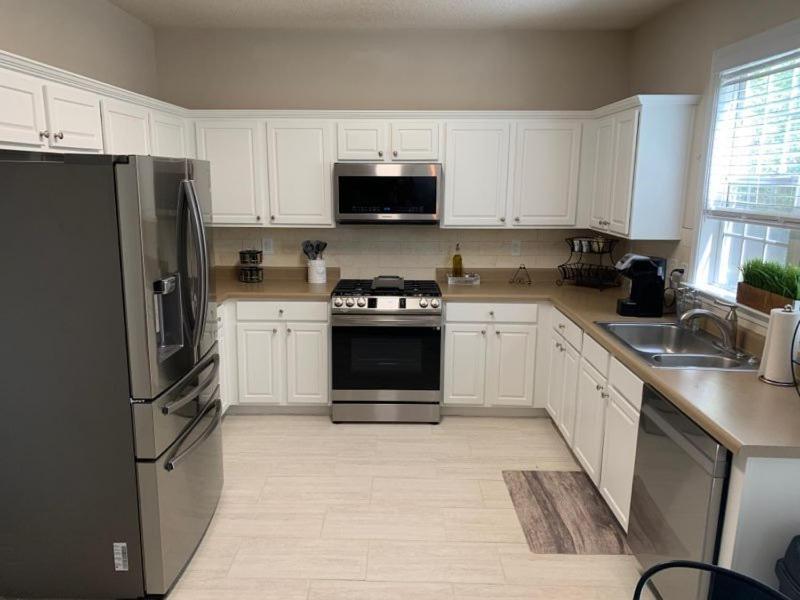 Enjoy This Amazing Home With Porch & Grill Near Dt Γούντστοκ Δωμάτιο φωτογραφία